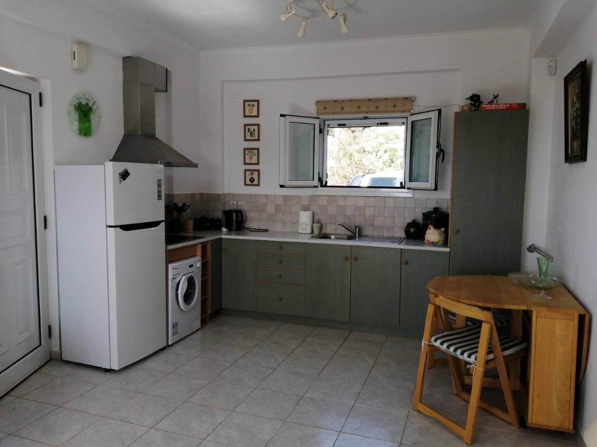 Appartement In Olive Groove House Peloponnesos Western Mani Kalianeika Kültér fotó